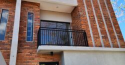 Duplex en venta  Laurenty – Luque