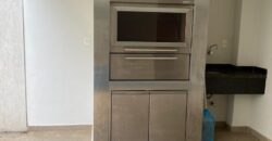 Alquilo tríplex en barrio Mburukuya