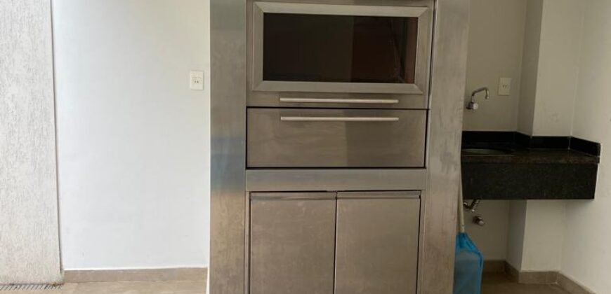 Alquilo tríplex en barrio Mburukuya