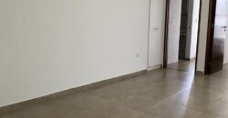 Alquilo tríplex en barrio Mburukuya