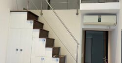 Alquilo tríplex en barrio Mburukuya