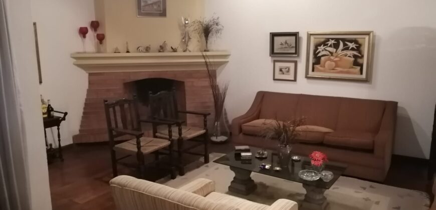 Alquilo Propiedad sobre avenida Sacramento