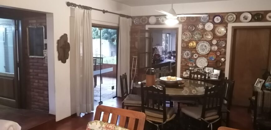 Alquilo Propiedad sobre avenida Sacramento