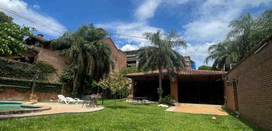 VENDO PROPIEDAD EN ESQUINA SOBRE MOLAS LOPEZ