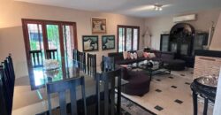 CASA EN VENTA – Barrio Los Laureles
