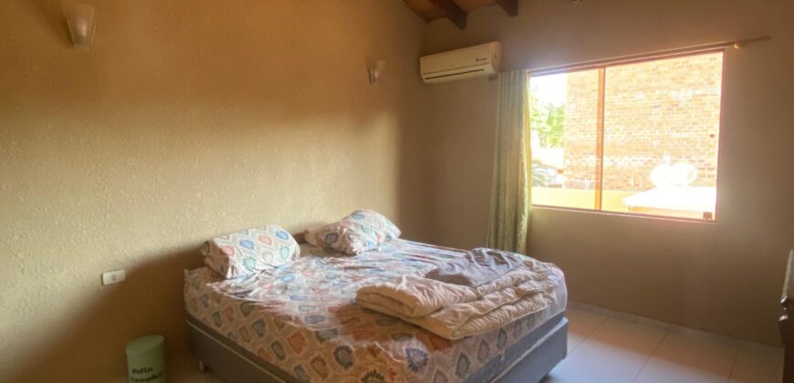 Vendo Duplex Semiamoblado en San Lorenzo