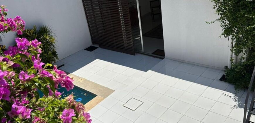 EN VENTA CASA BARRIO LA ENCARNACIÓN – CENTRO