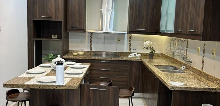 EN VENTA CASA BARRIO LA ENCARNACIÓN – CENTRO