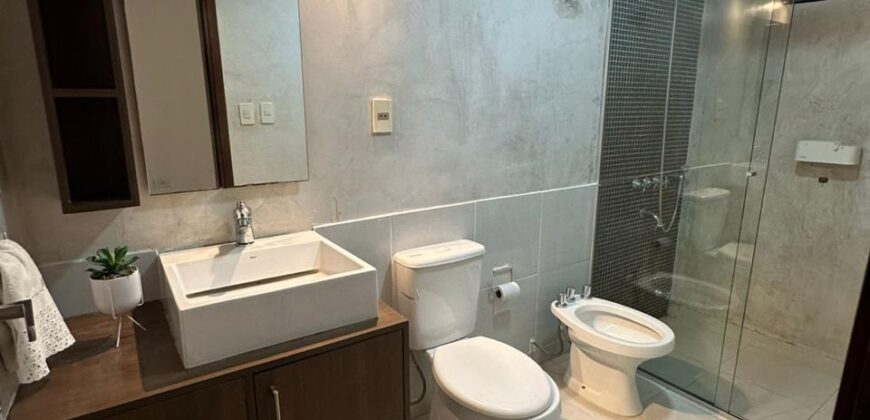 EN VENTA CASA BARRIO LA ENCARNACIÓN – CENTRO