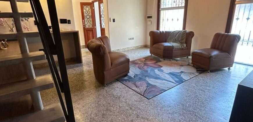 EN VENTA CASA BARRIO LA ENCARNACIÓN – CENTRO