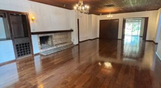 Alquilo Casa Barrio el dorado