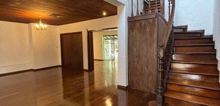 Alquilo Casa Barrio el dorado