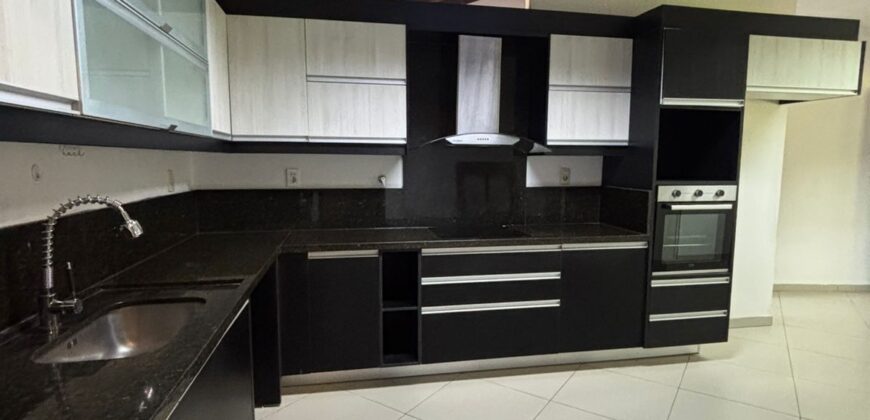 Alquilo Casa Barrio el dorado