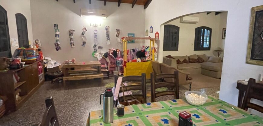 VENDO CASA Barrio Mariscal estigarribia