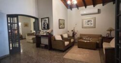 VENDO CASA Barrio Mariscal estigarribia