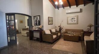 VENDO CASA Barrio Mariscal estigarribia