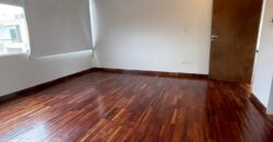 EN VENTA CASA EN BARRIO MBURUCUYA