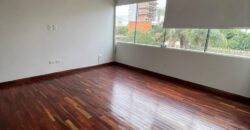 EN VENTA CASA EN BARRIO MBURUCUYA