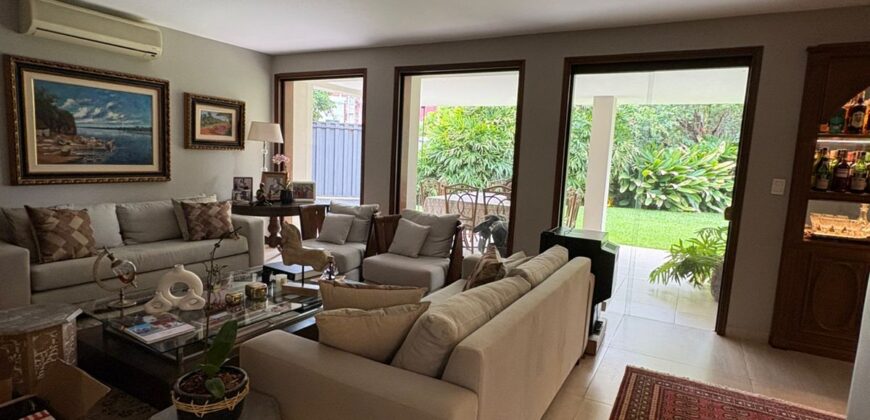 Alquilo Vivienda sin muebles en  Barrio Herrera