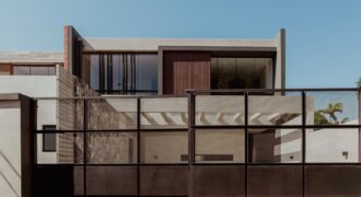Vendo Casa moderna en Barrio Mburucuya