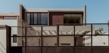 Vendo Casa moderna en Barrio Mburucuya