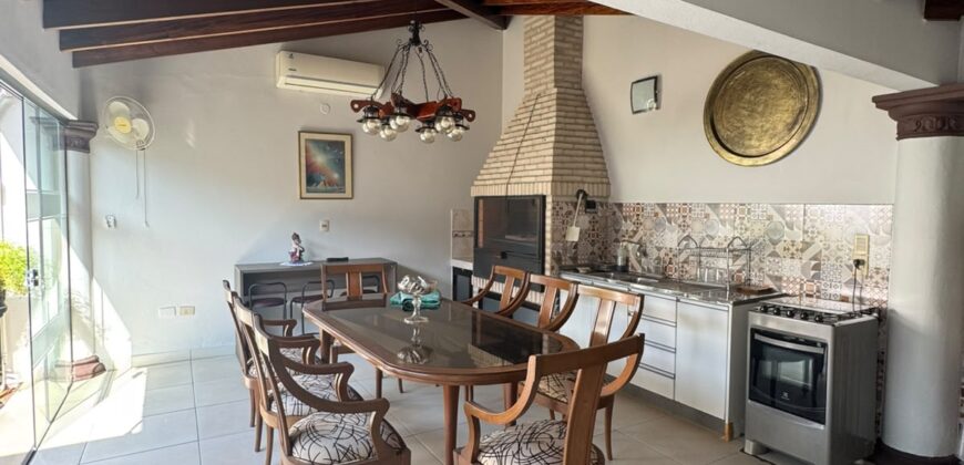 Alquilo Casa Amoblada en sajonia