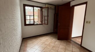 Alquilo Casa en Barrio Mburicao
